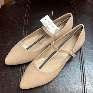 NEW - Aeropostale - Mary Jane Pointy Toe Flat - 6